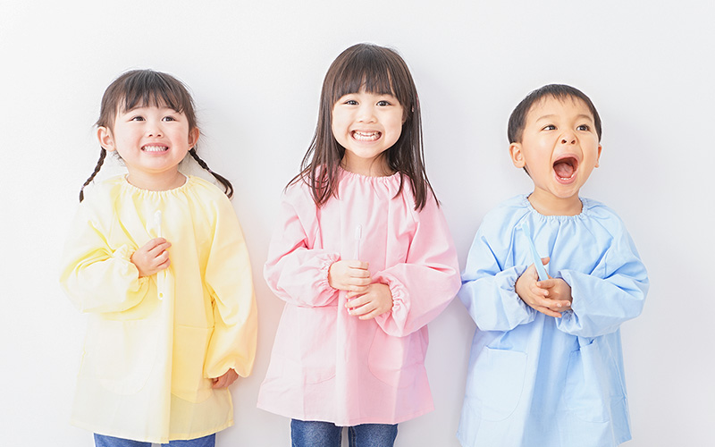 成長に合わせて、きれいな歯並びを育てる小児矯正